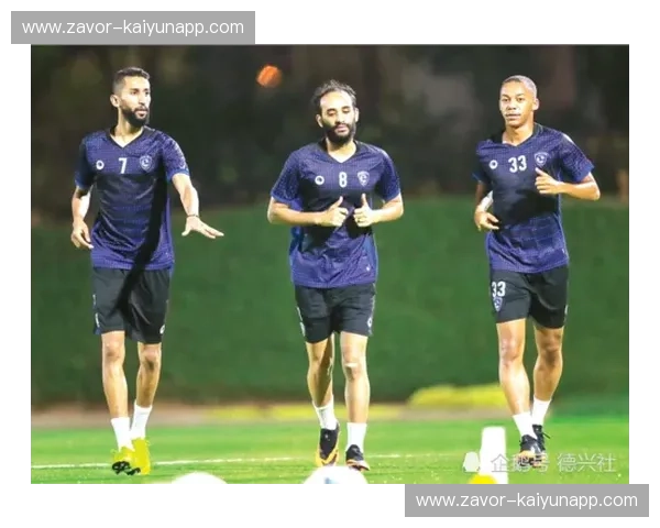 澳亚巅峰对决:西悉尼流浪者能否撼动西亚劲旅希拉尔?